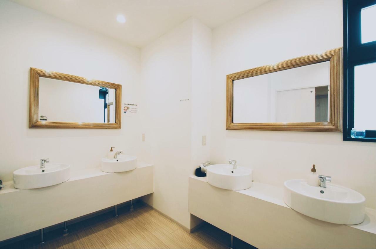 Ark Hostel Osaka Exteriör bild